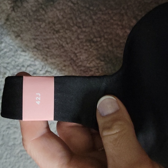 Cacique Lightly Lined No Wire Full Coverage Bra 42J Black NWOT Firm - Picture 3 of 4